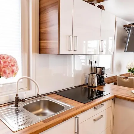 Floating Sea House Aurora Počitniška hiša *