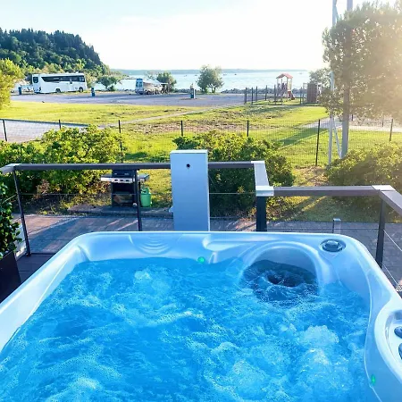 Floating Sea House Aurora