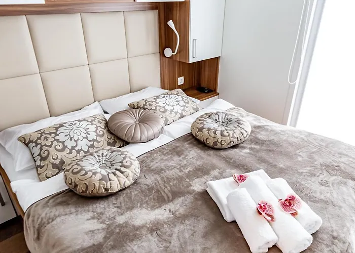 Floating Sea House Aurora Casa de Férias *