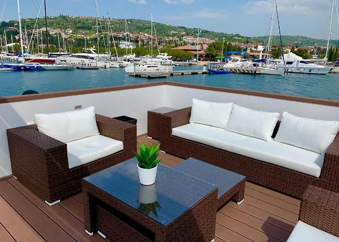 Casa de Férias Floating Sea House Aurora *