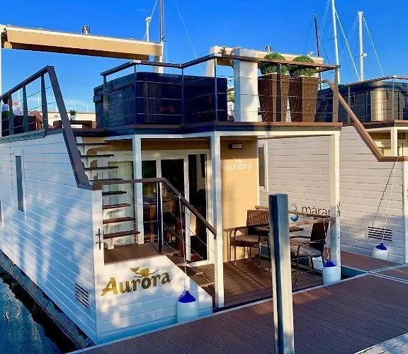 Casa de Férias Floating Sea House Aurora *