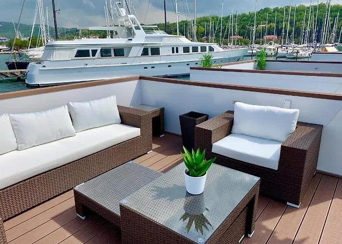 Casa de Férias Floating Sea House Aurora Portorož