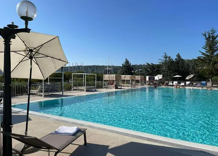 Floating Sea House Aurora * Portorož