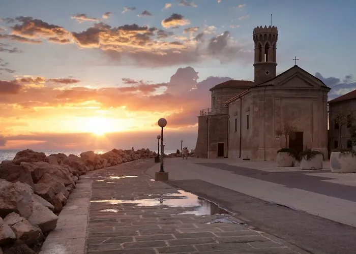 Holiday home Floating Sea House Aurora *