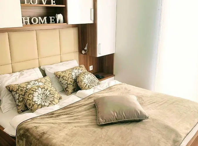 Floating Sea House Aurora Portorož