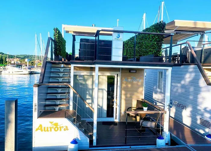 Floating Sea House Aurora Casa de Férias Portorož